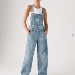 Like New Levi's Baggy Overalls